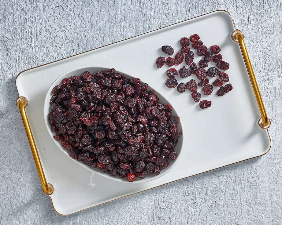 Dried American red berries 