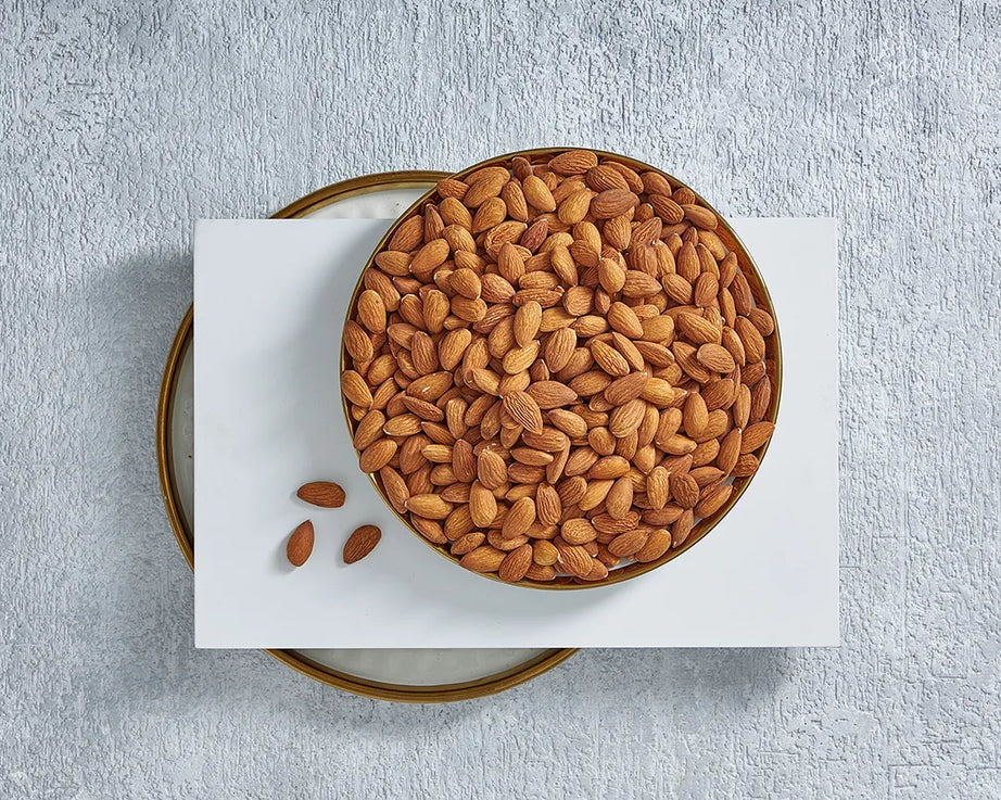 Raw American almonds